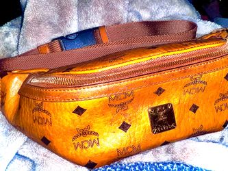 Men’s Cross body bag - $200