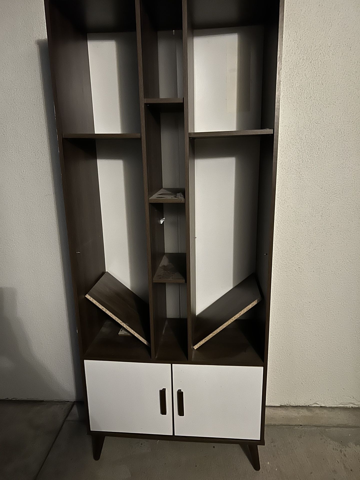 Shelf/cabinet