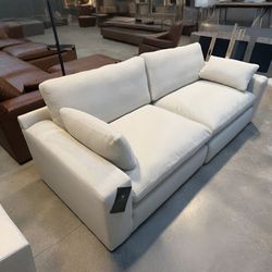 ELYZA LINEN 2-PIECE SECTIONAL