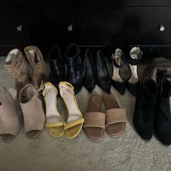 9 Pairs Of Womens Shoes 