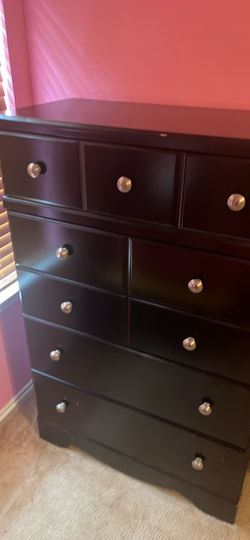 Queen bedroom set