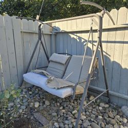 Patio Yard Swing 