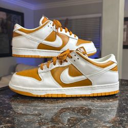 11 Men’s Nike Dunks