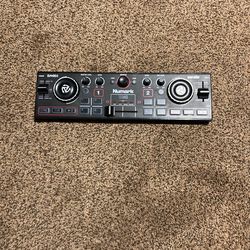 Numark DJ2GO2 Travel DJ Board