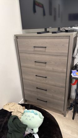 Drawers and/or Nightstand