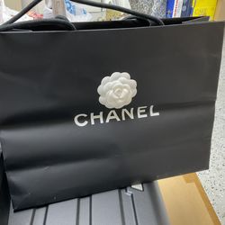 MOVING SALE Authentic  Gift Boxes $20 FOR ALL LIKE NEW CONDITION  PICK UP IN WESTMINSTER CITY 92683 WESTMINSTER BLVD AND SPRING DALE