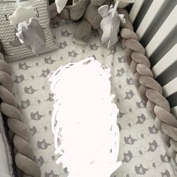 Gray Crib Bumper 