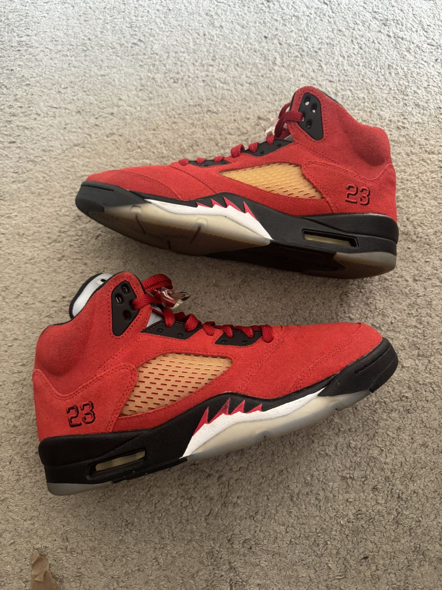JORDAN 5 RAGING BULL SIZE 9.5