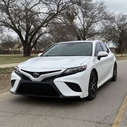 Toyota Camry 2021 -  a pagos 🤝