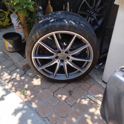 Mercedes GTS