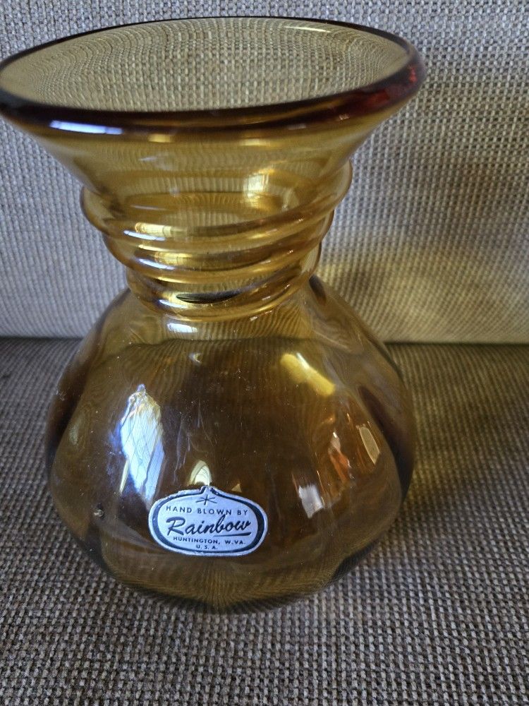 1970's mint condition vase from the "Rainbow Glass" company