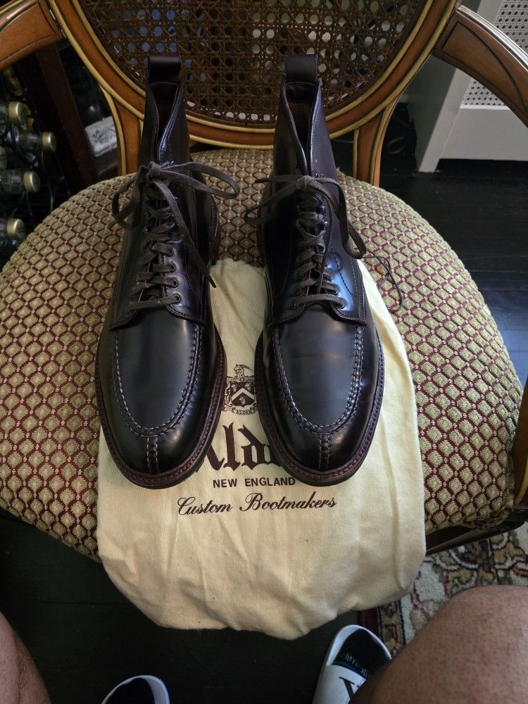 Mens Alden # 8 Shell Cardovan V Tip Boots