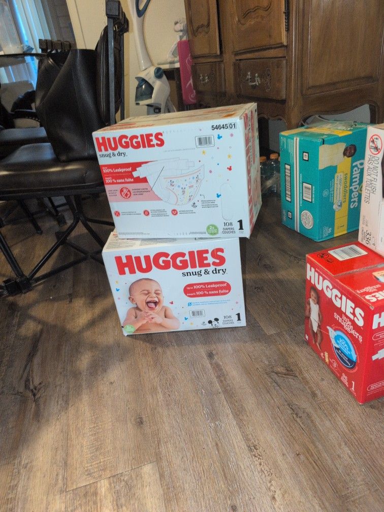 Huggies Size 1 Snug And Dry Diapers