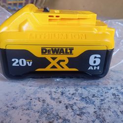 New DeWalt Battery 