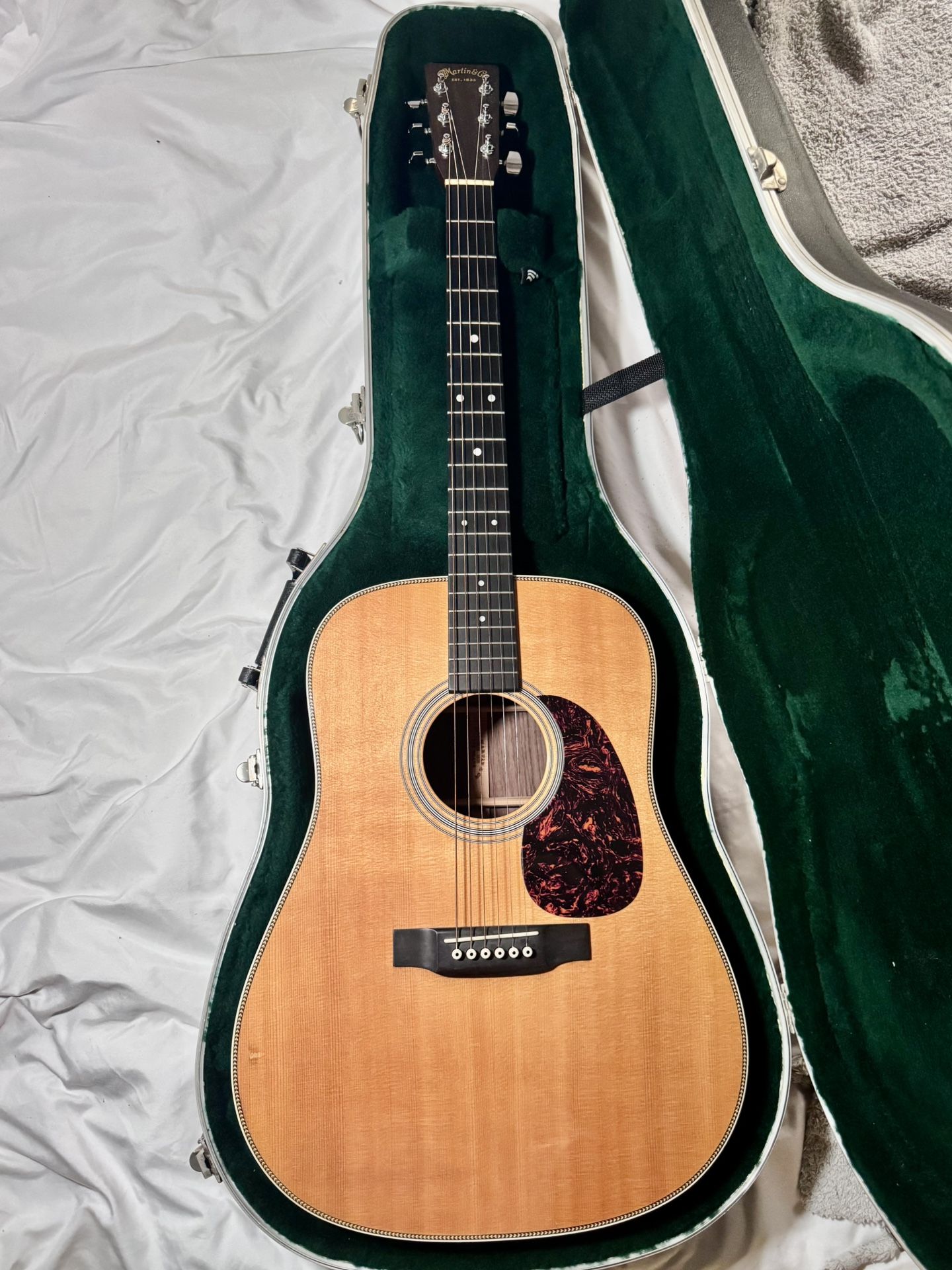 Martin HD28 - 175 Year Anniversary Edition