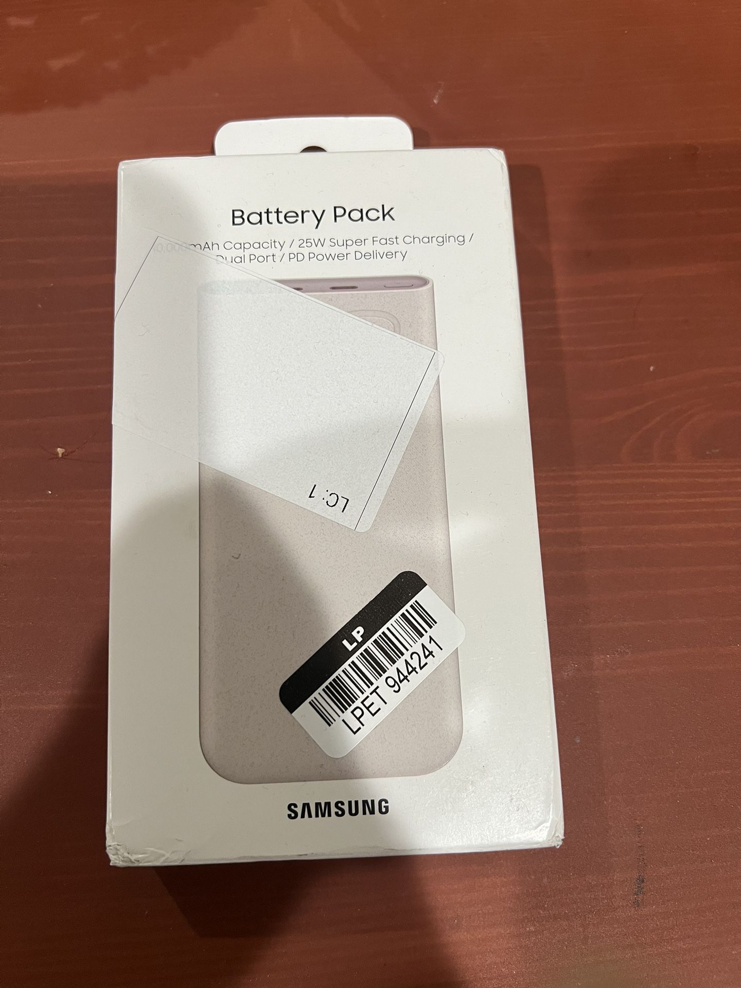 New Sealed Samsung - 25W 10,000mAh Wireless Battery Pack - Beige 