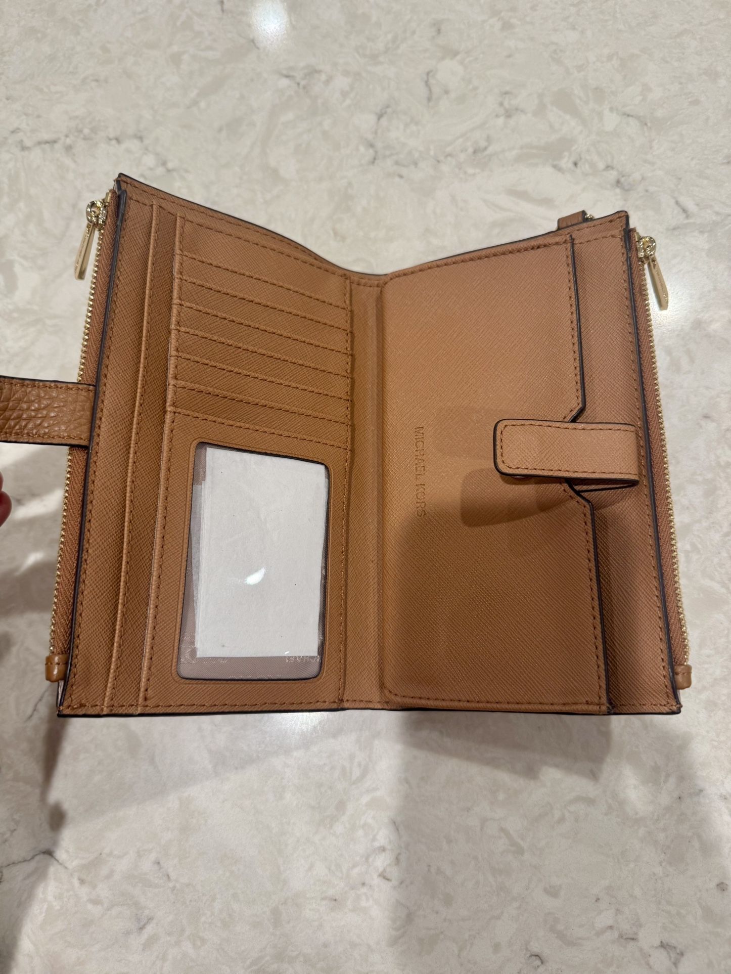 BRAND NEW Michael Kors Wallet