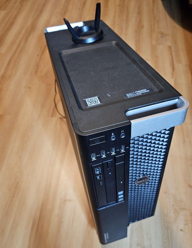 Gaming Desktop Dell Precision 5810 GTX 1070, SSD