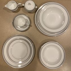 Mikasa Platinum Crown China 