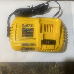 Dewalt Fast Charger New/nuevo