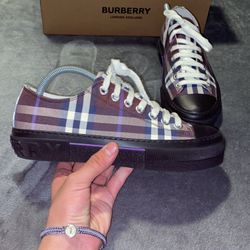 Burberry Shoes 