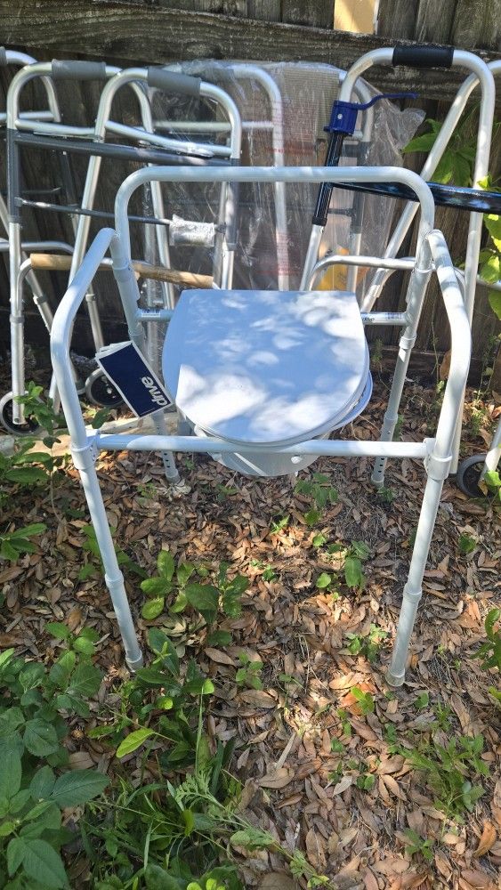 Drive Brand Commode