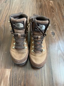North Face Size 6 Woman 