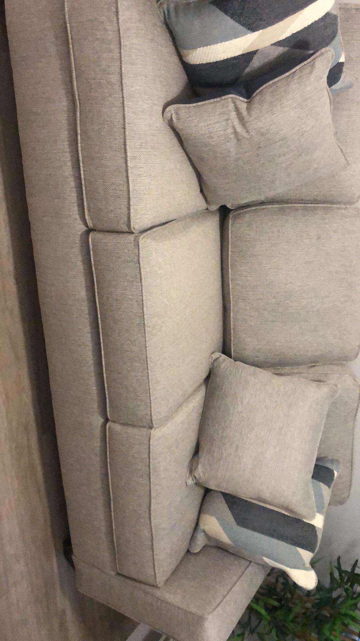 Set Kit For House Sofa/Single bed/ dinner chair / closet shelve / tv32” / mirror/living Shelve / ceiling light / Rug / Computer chair / mirror / frame