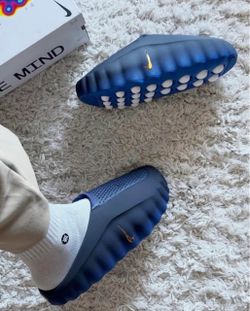 Nike mind 001