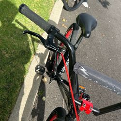 THRONE THE GOON 24 inch