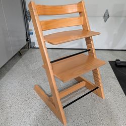 Stokke Tripp Trapp  Chair 