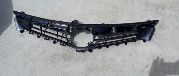 2013-2015 Toyota Avalon Front Grille OEM