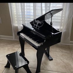 Toddler Piano With Bench. Works Great And Was Used A Couple Times.