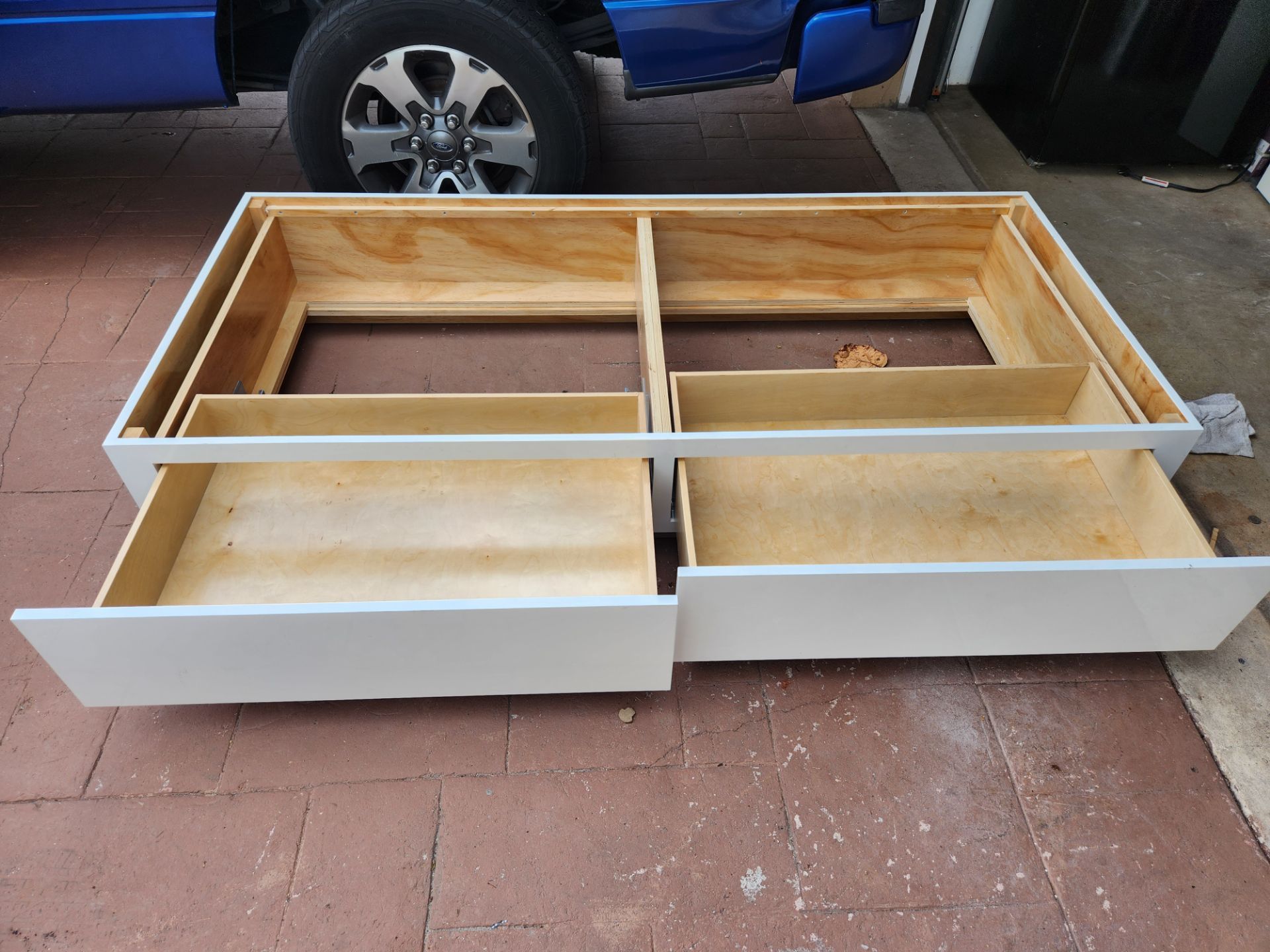 BED SET LIKE NEW CONDITION