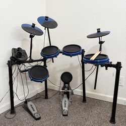 Alesis Nitro Mesh Electric Drum Set 