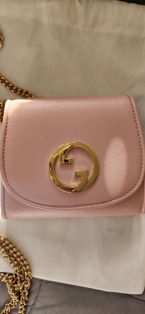 Gucci Blonde GG  Crossbody Chain Wallet 