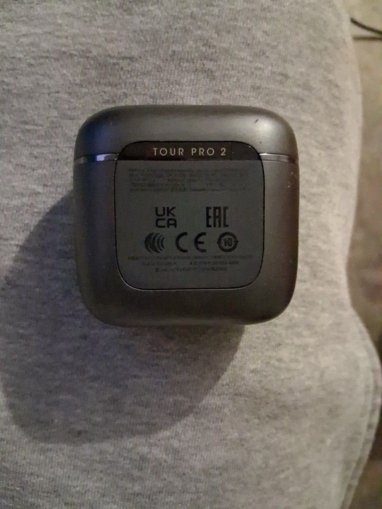 JBL TOUR PRO 2 WIRELESS