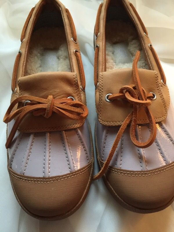 Ugg size 7 pic for joi
