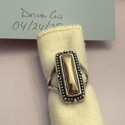 James Avery Retired Ring Size 9 Like New 