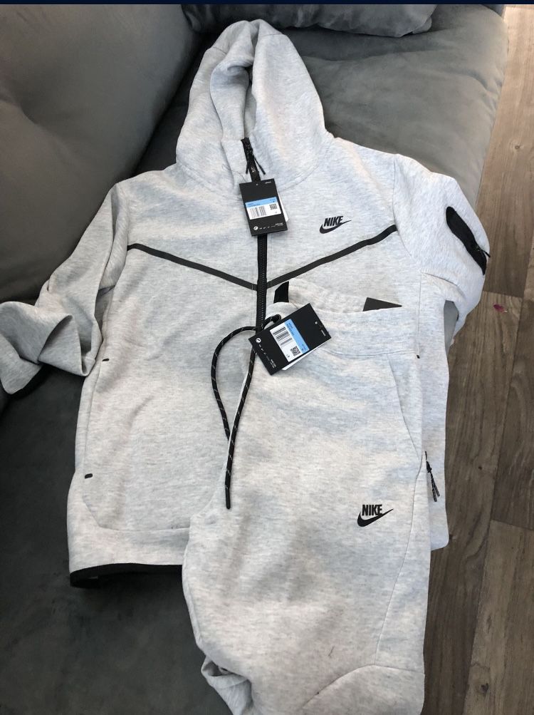 Gray Nike Tech Fleece Tracksuit 