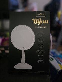 LED hand mirror