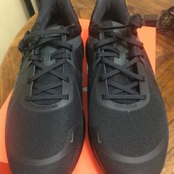 Tenis Nuevos Size 9.5 De Hombre Marca Nike New Never Used 