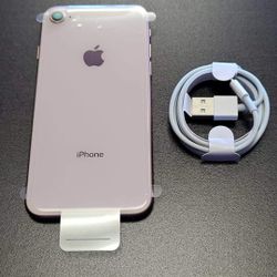 iPhone 8, Factorý  Únlocked.. Excellent Condition..