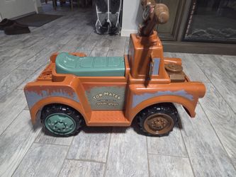 Disney Pixar Cars - Tow Mater Ride-On (Battery & Charger Included)