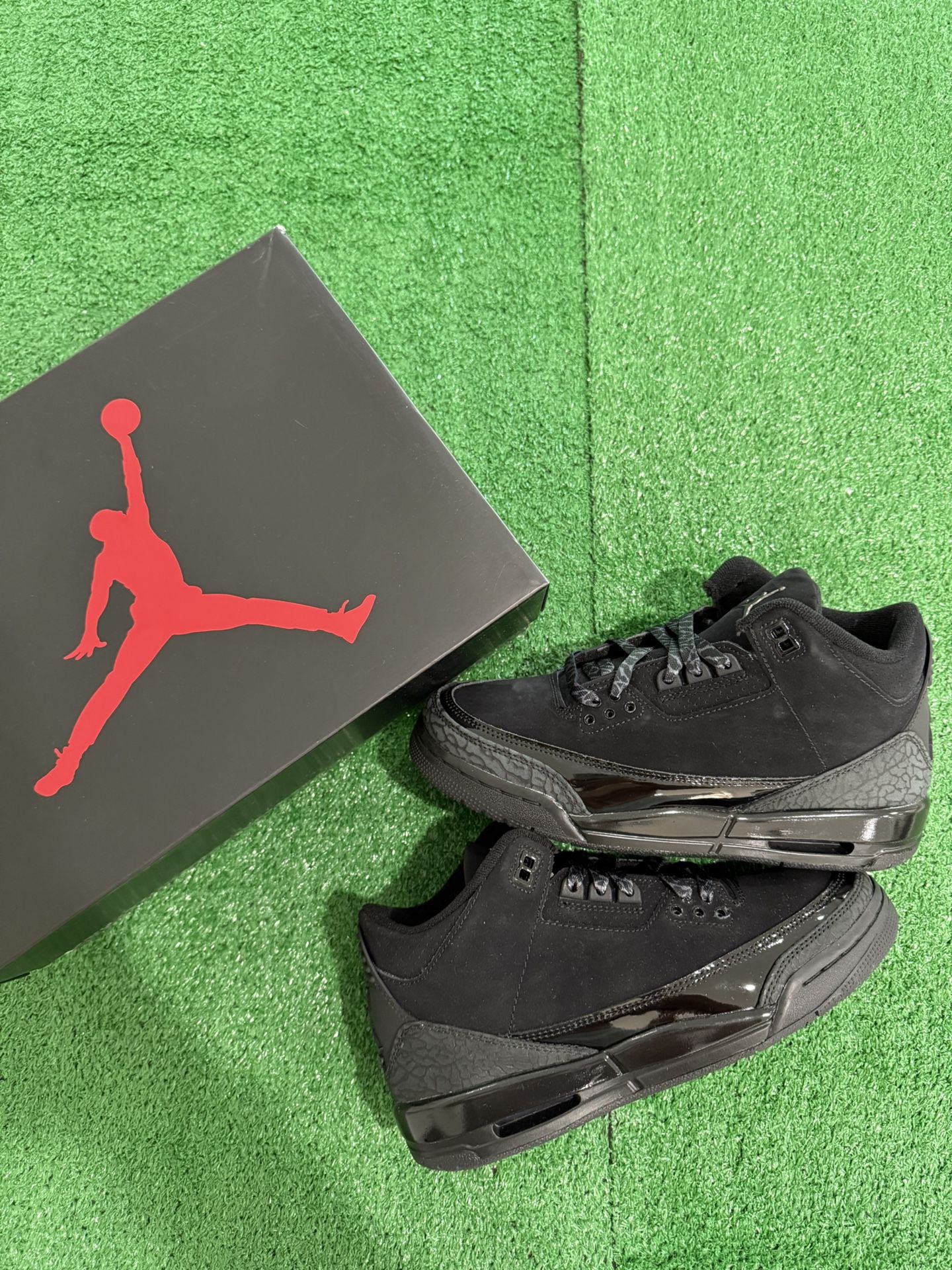 Jordan 3 Retro Black Cat 