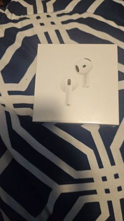 Airpods 4 with Active Noise Cancellation