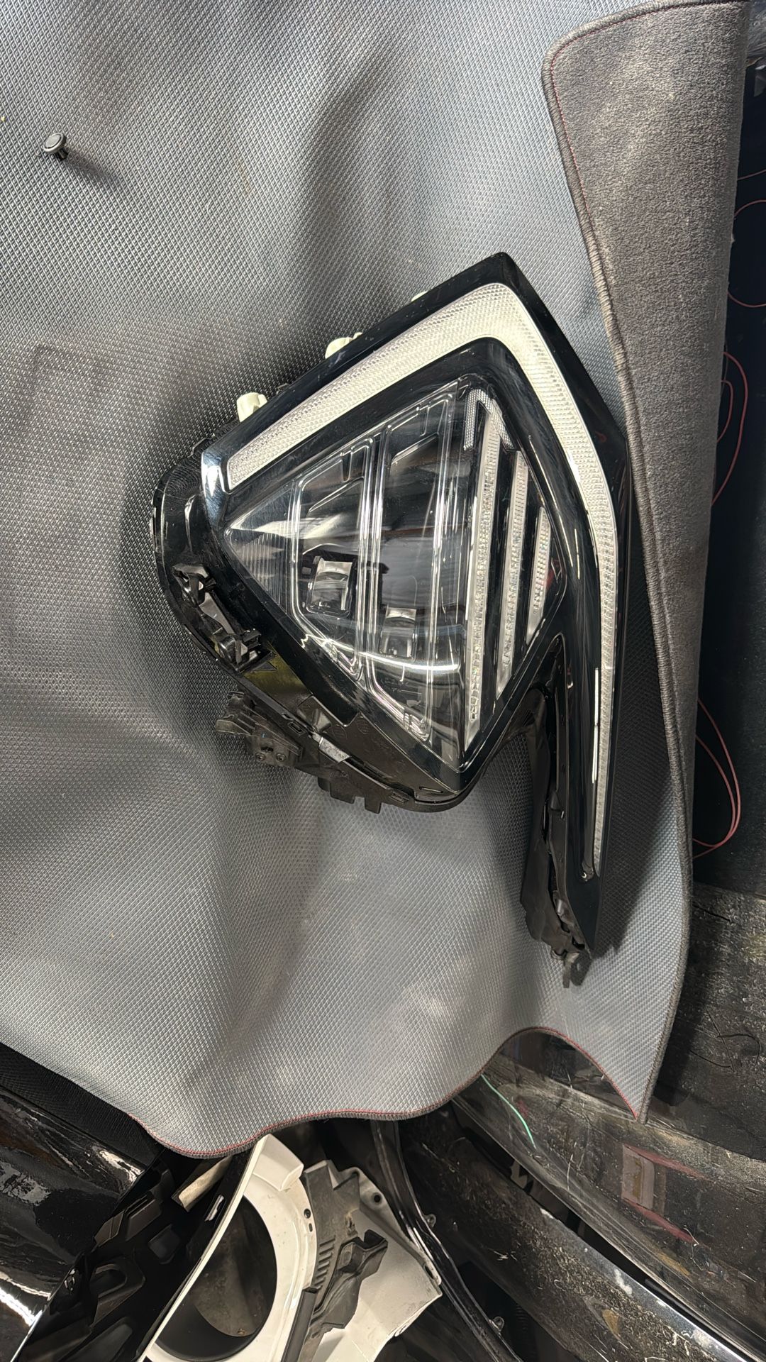 2023 2025 Kia Sportage Left Headlight,