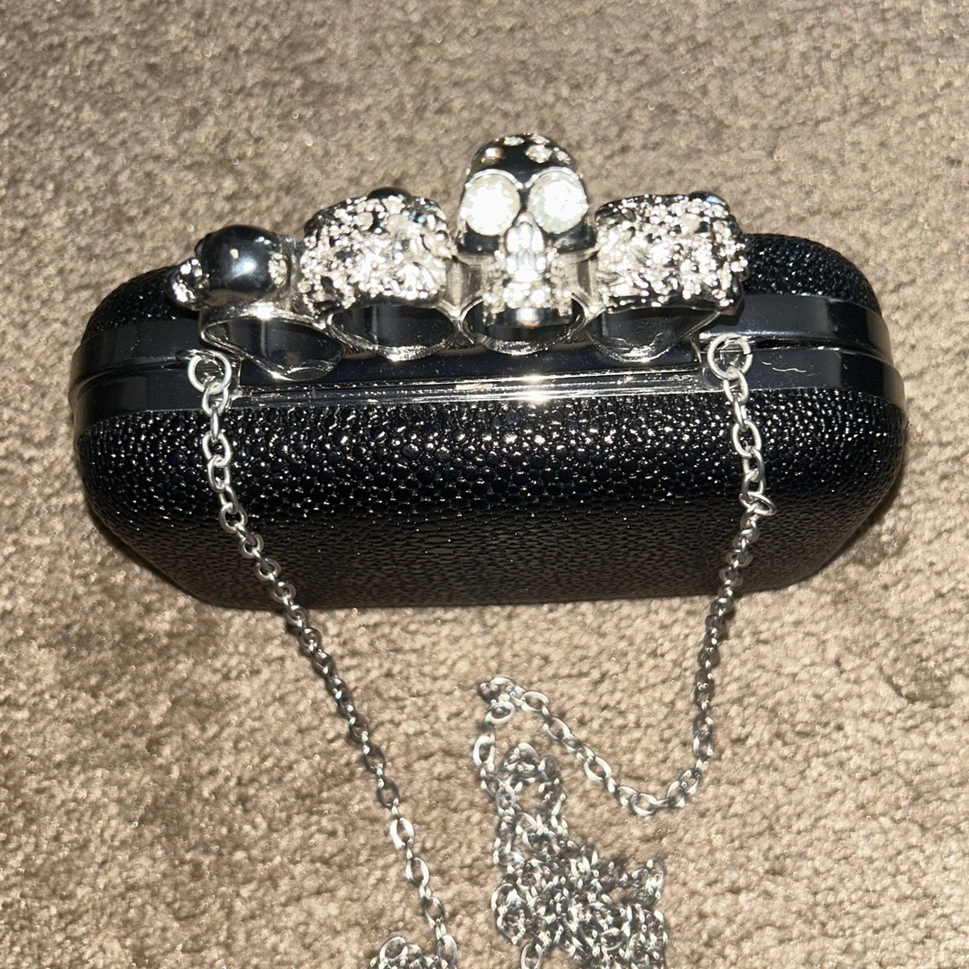 Clutch Skull Ring/ Crossbody