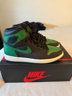 Air Jordan 1 Retro High OG ‘Pine Green 2.0’ - Size 10