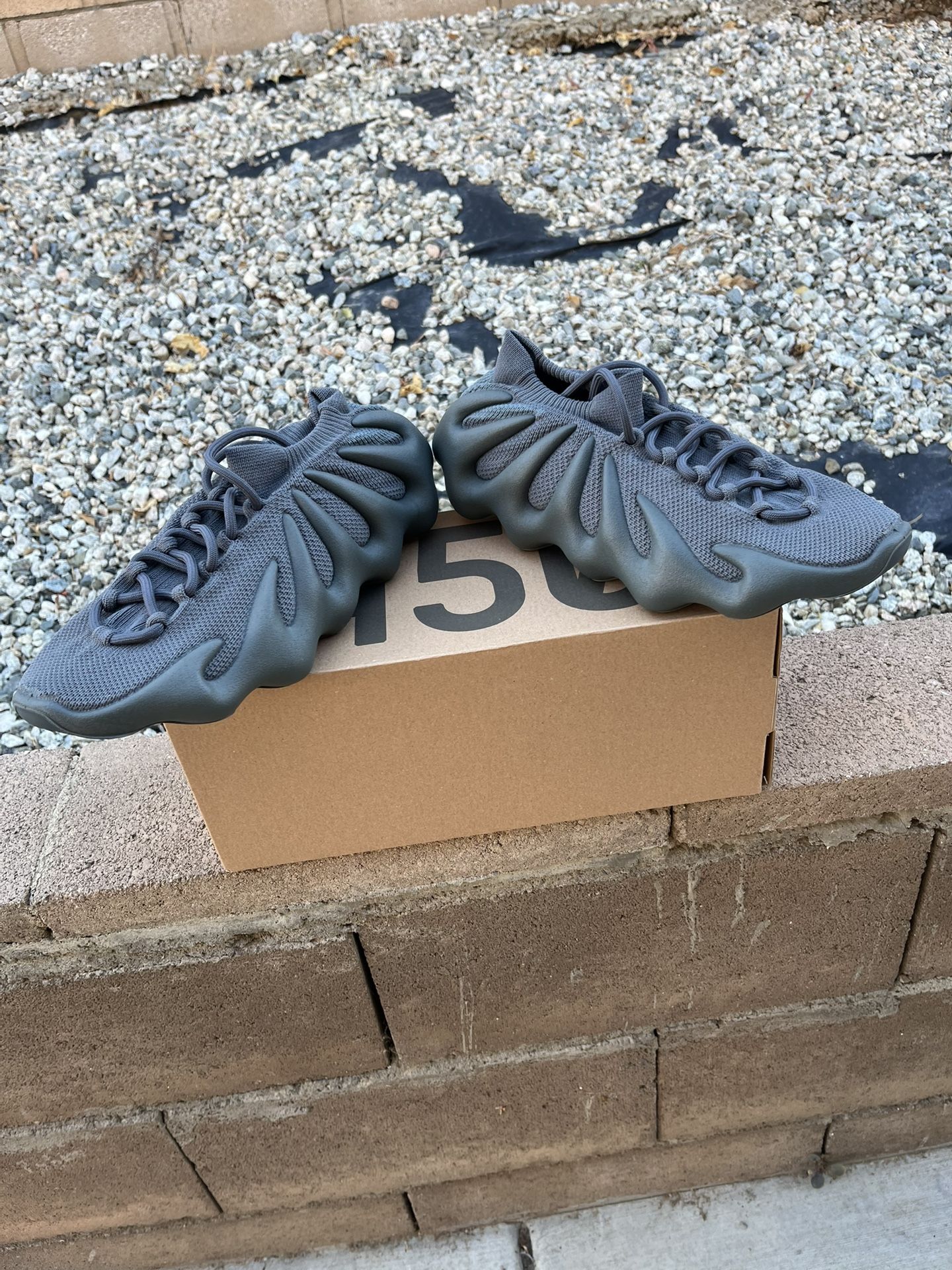 Yeezy 450 Stone Teal Size 9.5